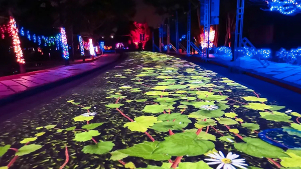 在夜游项目中除了个性化的投影互动技术,户外灯光亮化也是应用较多的